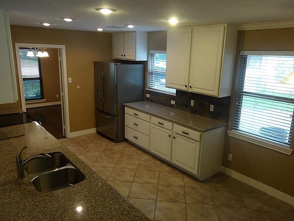 1st image of 2507 Swan Ct