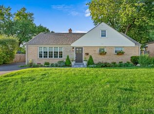 336 Orchard Ter, Roselle, IL 60172