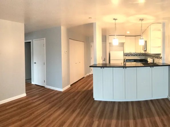 100 W Squantum St APT 718, Quincy, MA 02171