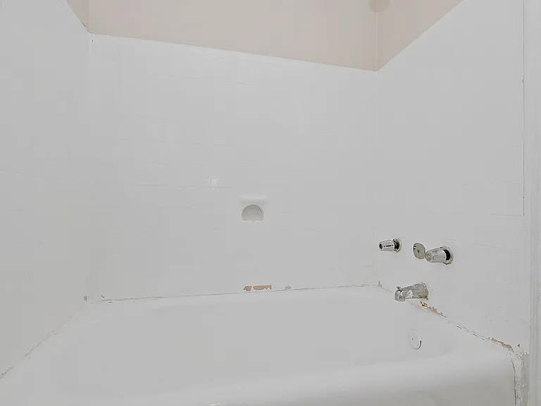 9848 S Walden Pkwy — Photo 12