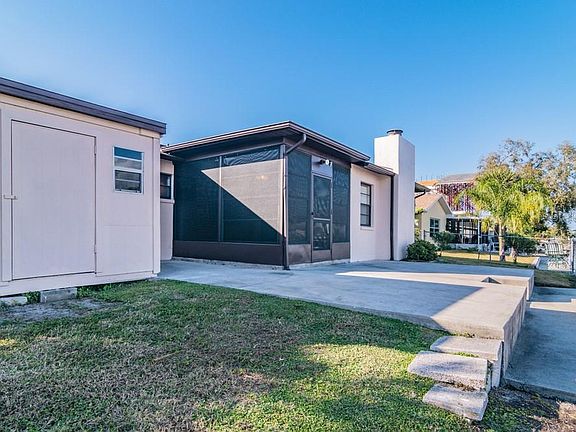 5th image of 13312 Starfish Dr