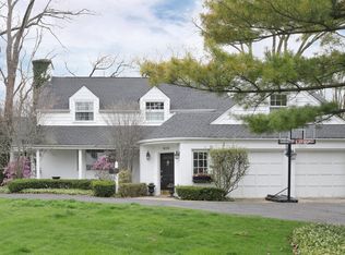 1638 Hawthorne Ln, Glenview, IL 60025