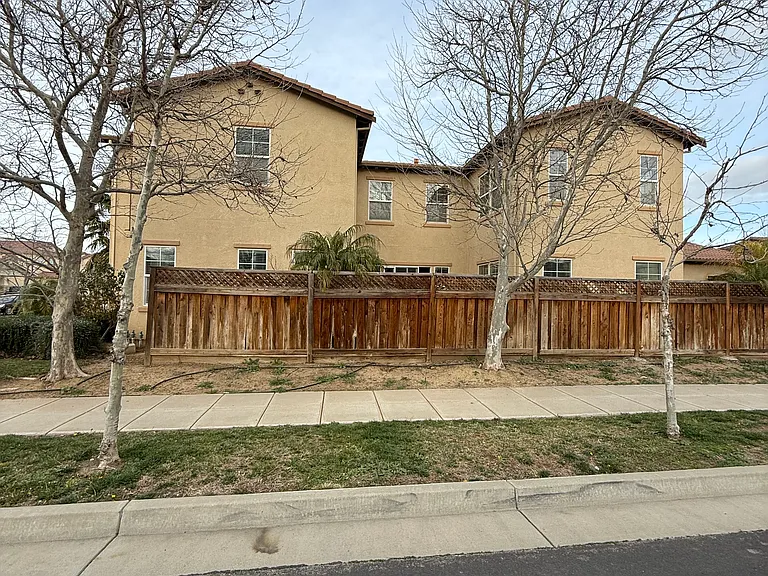 702 N San Marcos Dr — Photo 5