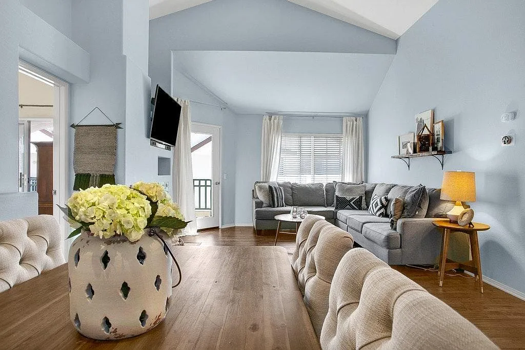 2 bed, 973 sqft, $3,100 — Photo 4