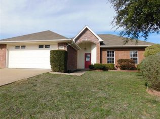 217 California Dr, Glenn Heights, TX 75154