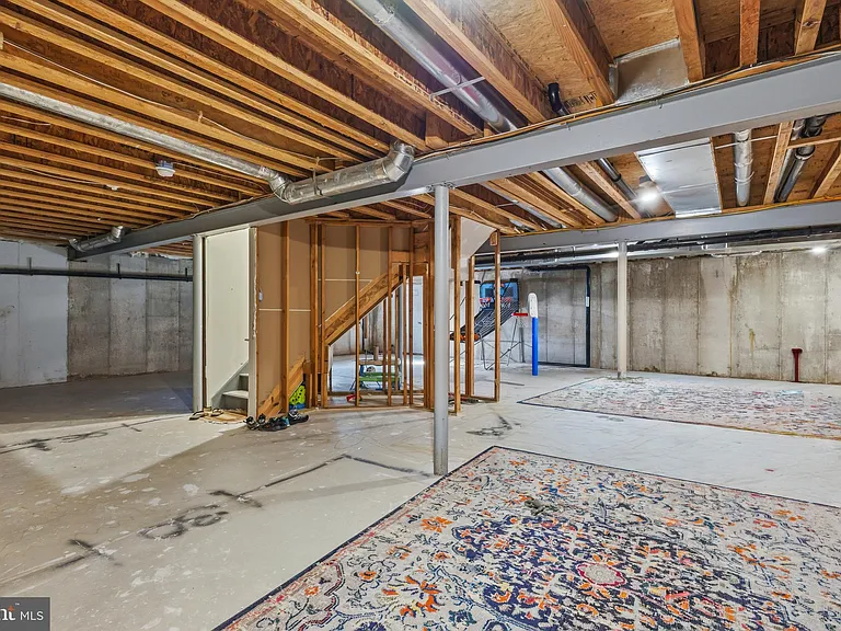 728 Farmhouse Rd — Photo 47