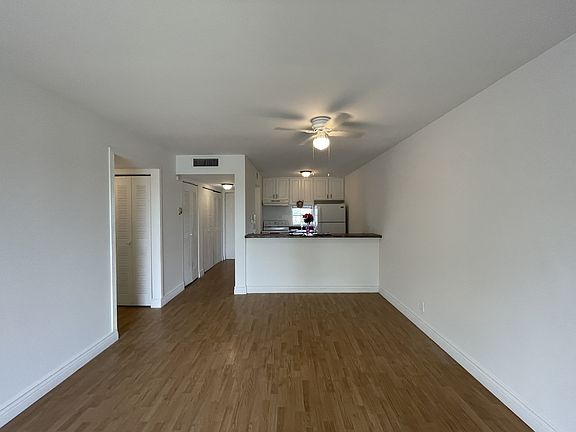 4th image of 8560 N Sherman Cir APT 504