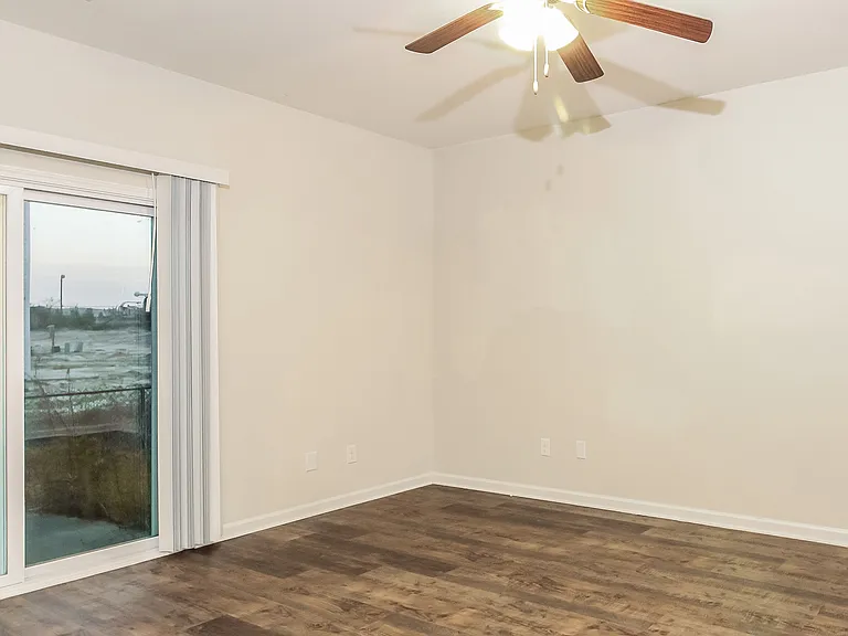 2944 Old Field Rd — Photo 2