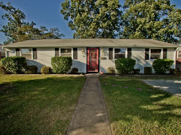 2011 Seward Dr, Hampton, VA 23663