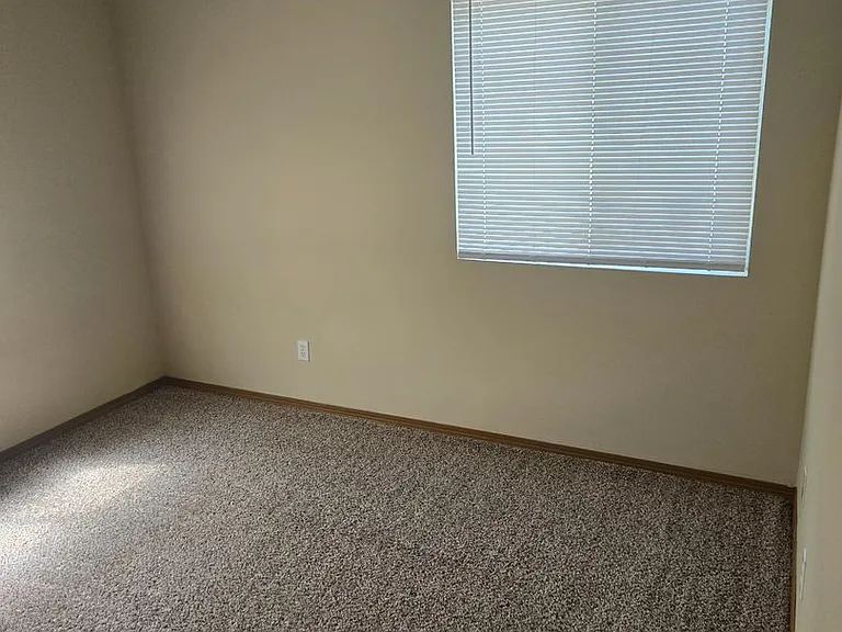 335 Dean Ave — Photo 5