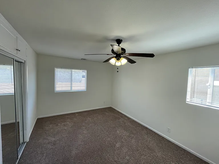 2207 Euclid Ave — Photo 13