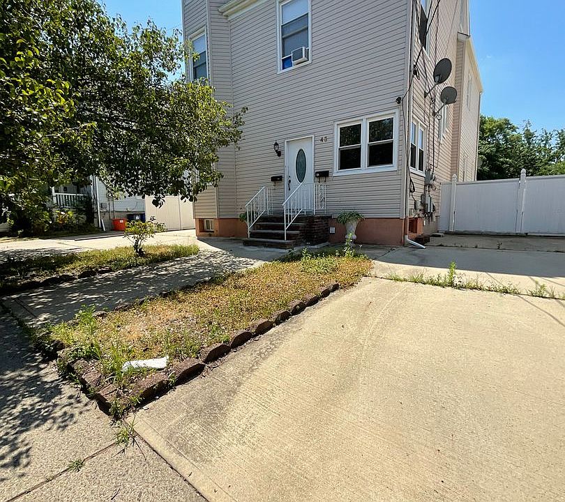 1st image of 43 Schuyler St Unit 1-B