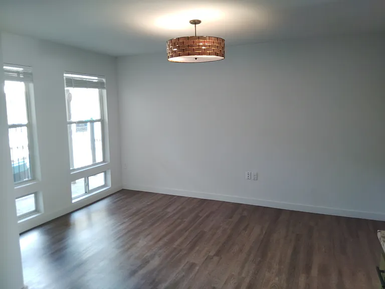 4115 San Jacinto St — Photo 7