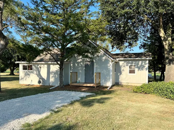 904 Ingalls St, Downs, KS 67437