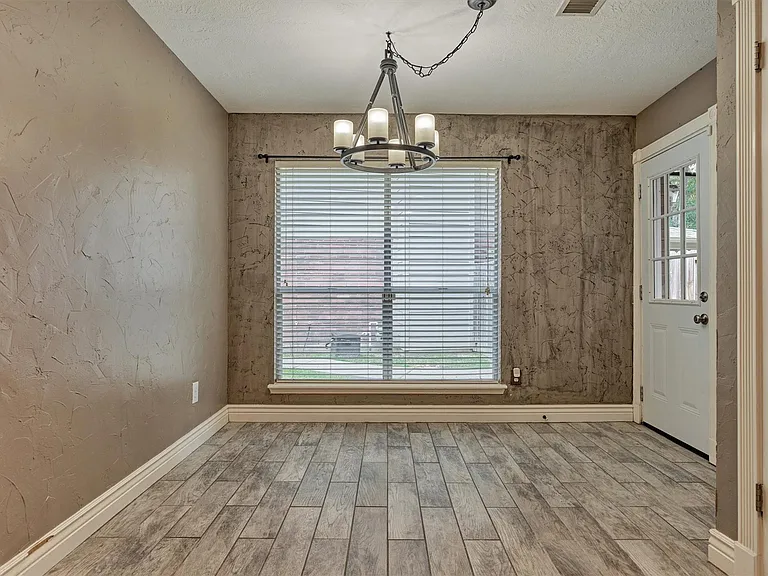 30 Cottage Grove Pl — Photo 17