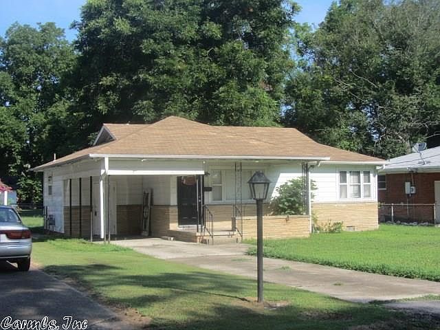 2nd image of 812 Greendale Dr