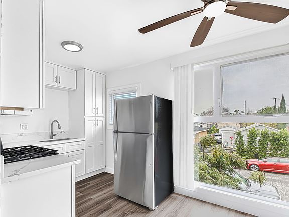 5th image of 210 E 29th St APT 19