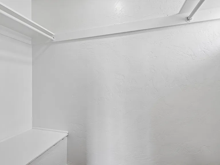 1284 S Harrison St — Photo 18
