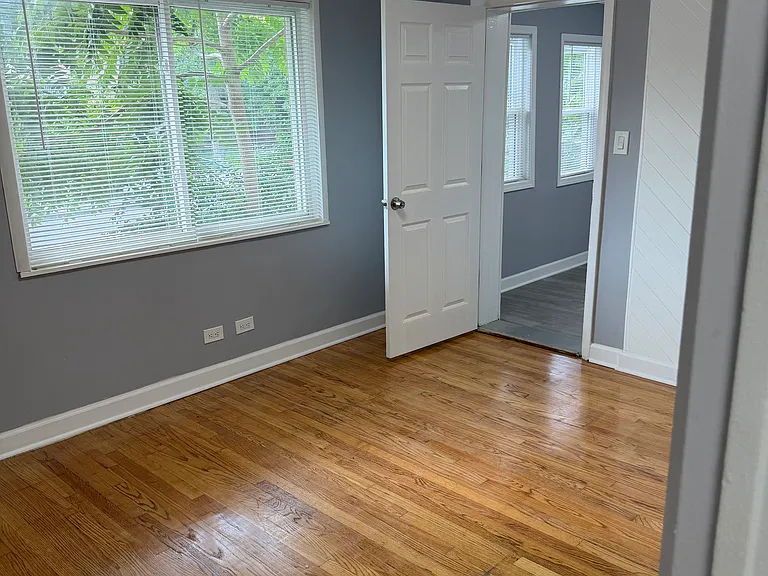 2854 W Glenlake Ave #1W — Photo 9