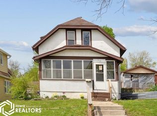 519 S 8th St, Burlington, IA 52601