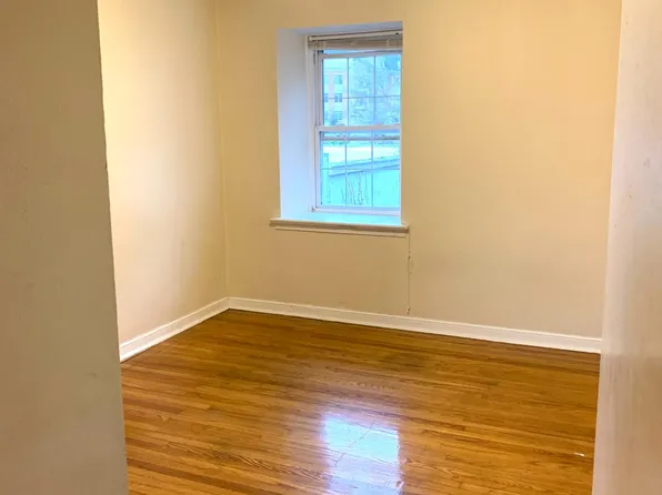 (undisclosed Address), Huntingdon Valley, PA 19006