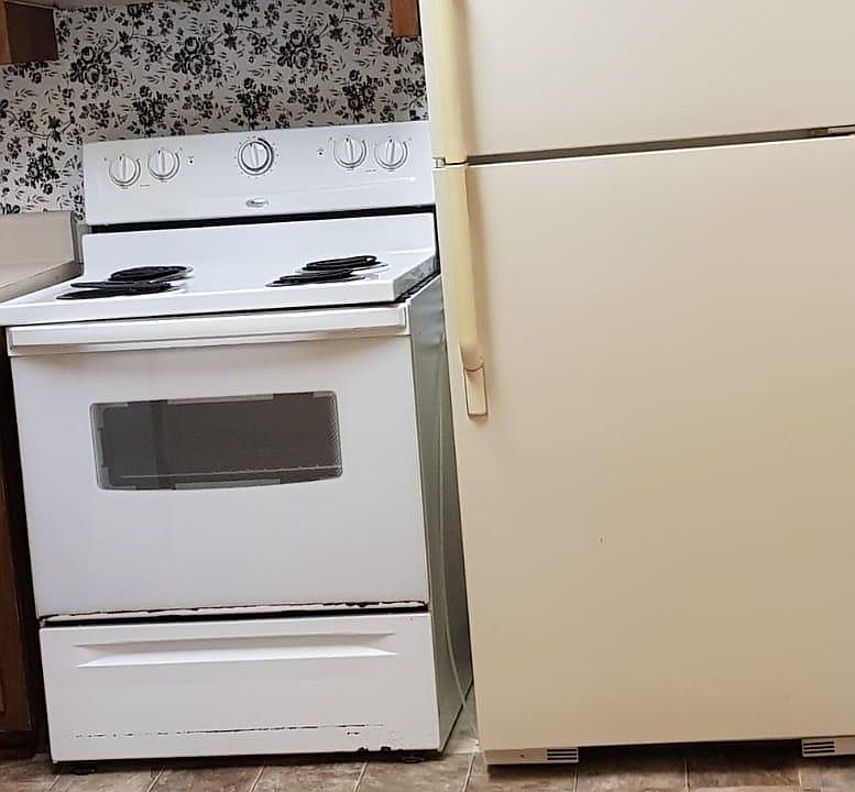 2nd image of 1979 Patterson Ct