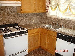 5th image of 1437 S Mayfair Ave