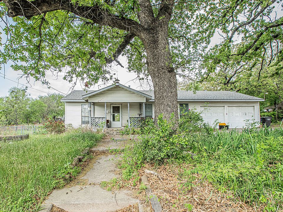 1st image of 2624 Canton Dr