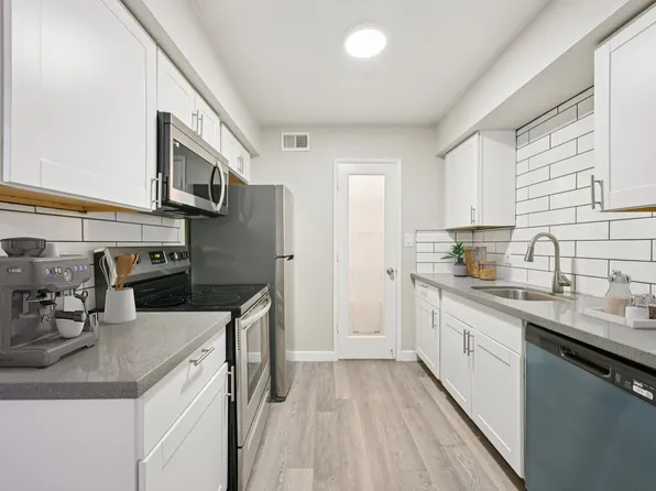 Jade Ridge Apartments