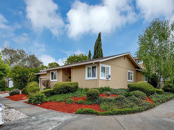 5th image of 4036 Princeton Drive