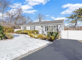 83 Clinton Ave, Mastic, NY 11950