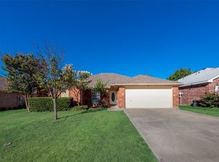 1603 Cancun Dr, Mansfield, TX 76063