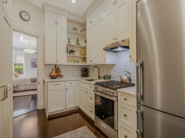 242 Baltic Street image 9 of 16