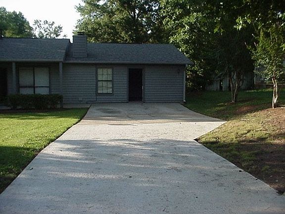 Parking for many cars