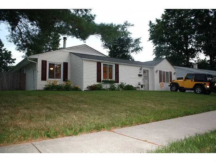 152 Indian Creek Dr photo 1