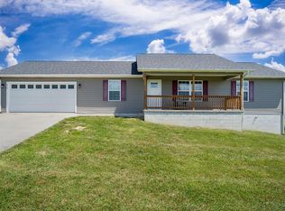 410 Old Elmore Rd, Crossville, TN 38571