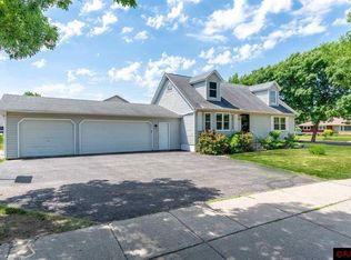 549 Marie Ln, North Mankato, MN 56003