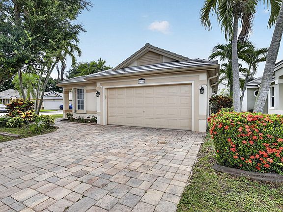 3rd image of 2640 Millwood Court