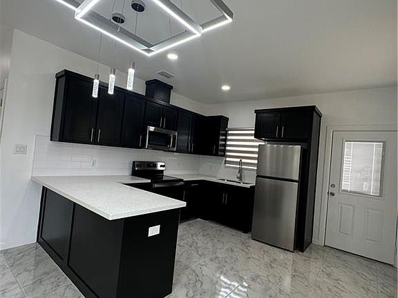 5th image of 5800 Northwestern Ave #3
