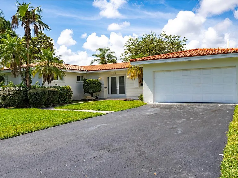15340 SW 85th Ave — Photo 2