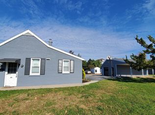 85 Division St, Hellertown, PA 18055