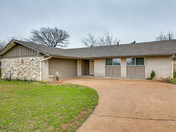 2nd image of 1254 Fullerton Dr