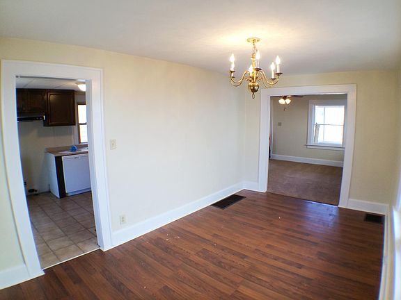 5th image of 3604 Orchard St