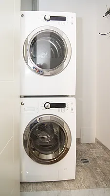 Rented by Greenpoint Properties | media 9