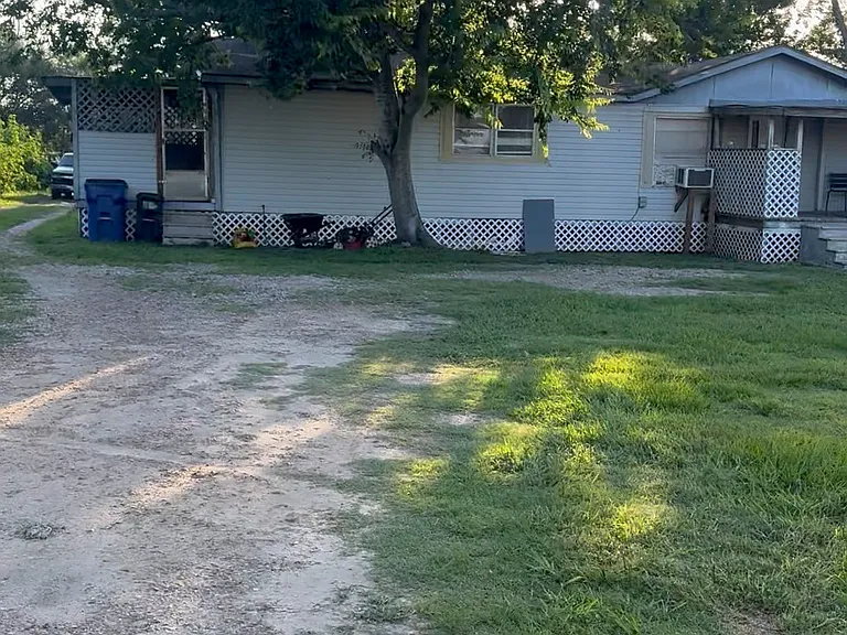 9100 Puritan Way — Photo 21