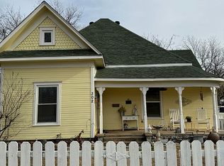 302 W Franklin St, Alvord, TX 76225