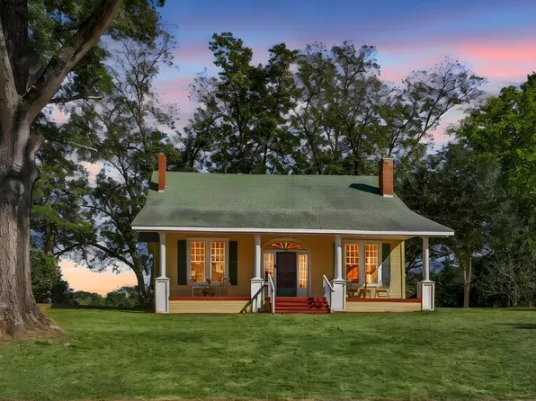 611 S Liberty St, San Augustine, TX 75972