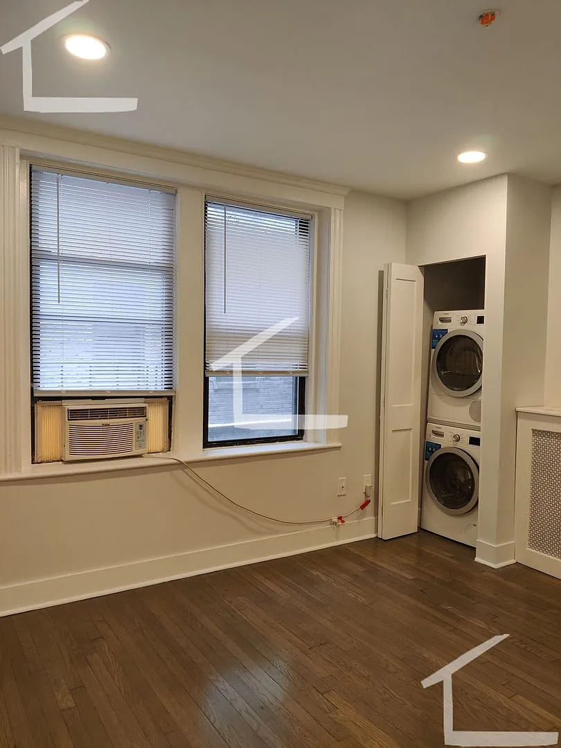 2 Bed in Fenway - 10 Mins to Lansdowne — Photo 3