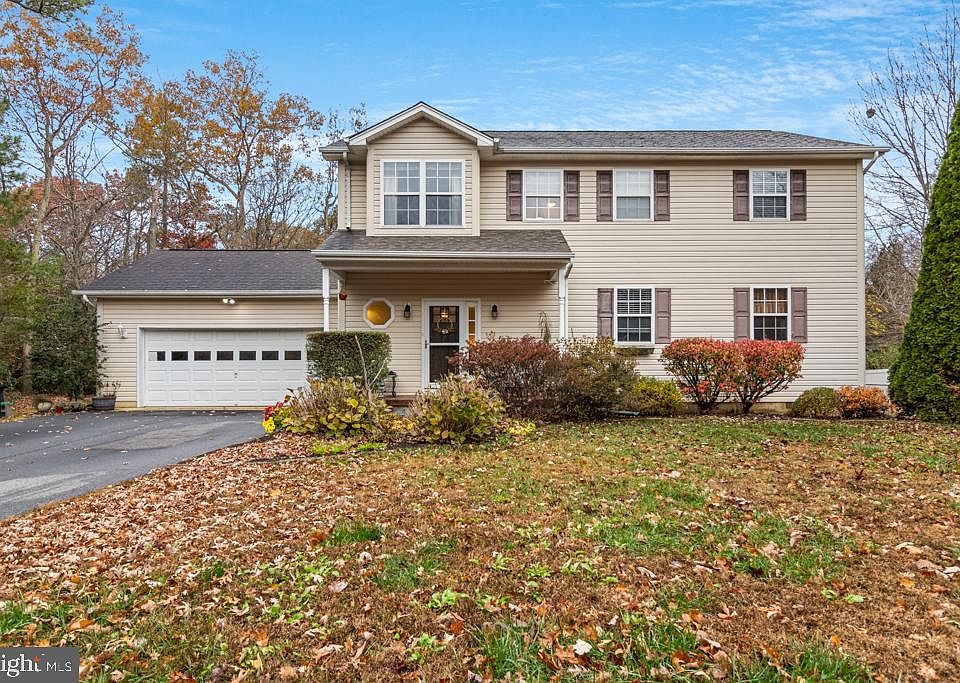 1st image of 18425 Matthews Dr