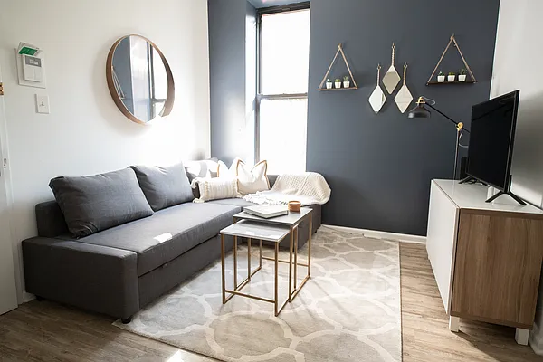 Rented by Park River | media 2